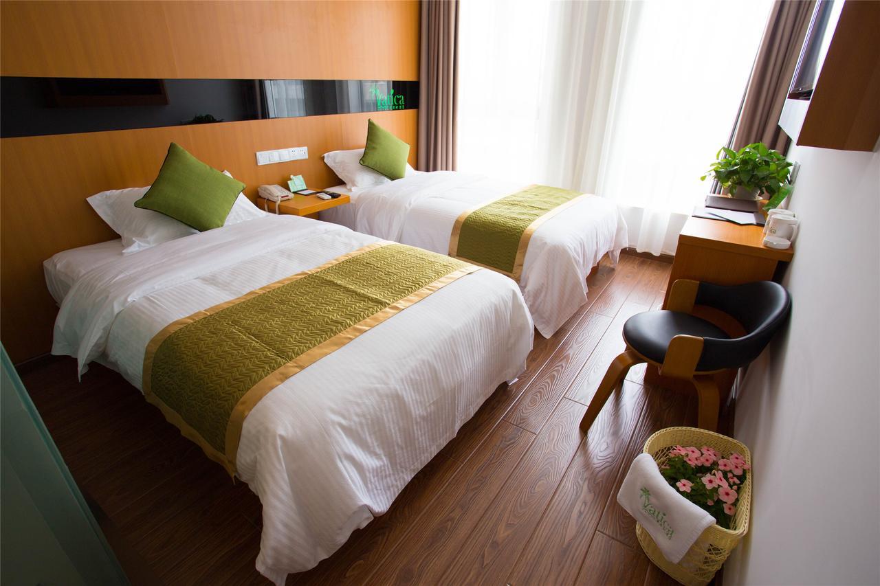 Vatica Shanghai Pudong Airport Town Renmintang Road Hotel Екстер'єр фото